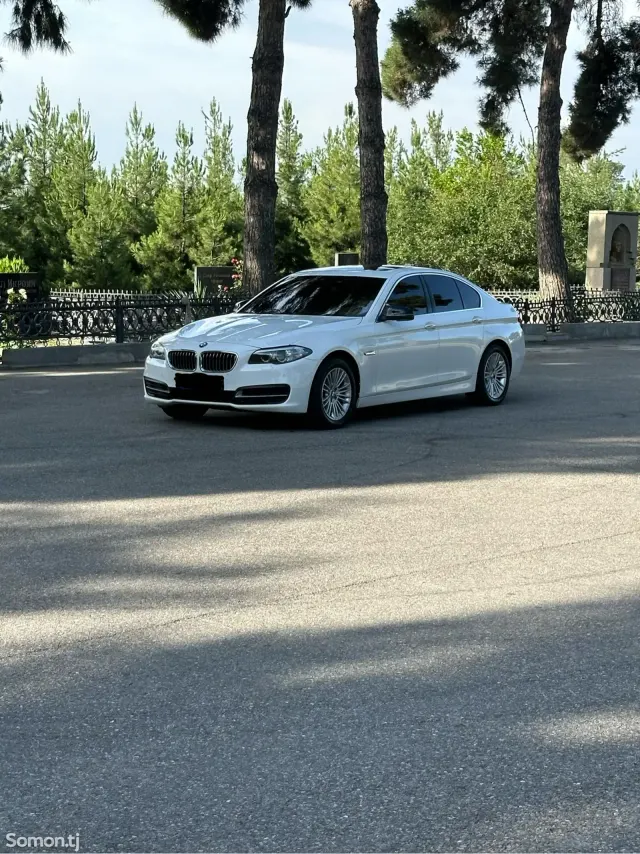 BMW 5 series 2014 · 2.0 AT