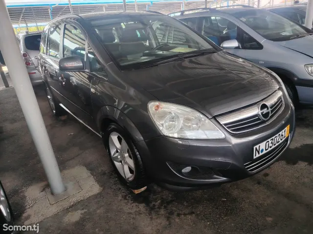 Opel Zafira 2010 · 1.8 MT