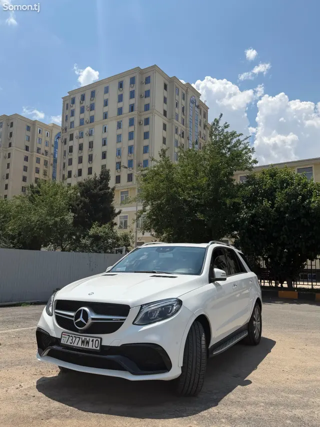 Mercedes-Benz GLE class 2016 · 3.5 AT