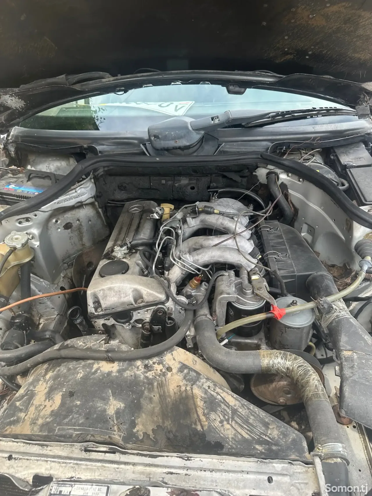 Mercedes-Benz W124 1987 · 2.0 MT