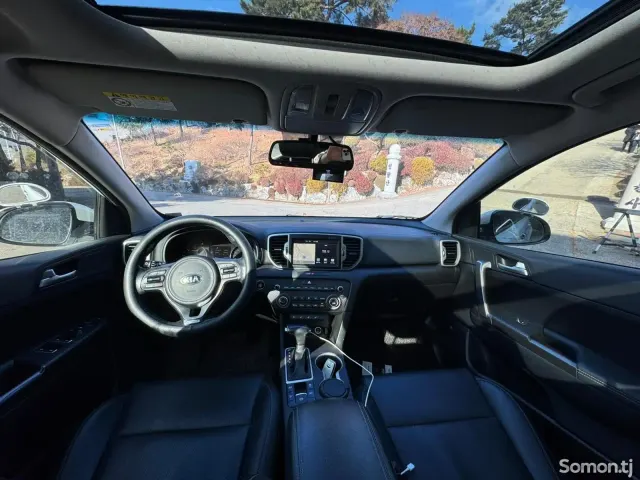 Kia Sportage 2016 · 1.7 AT