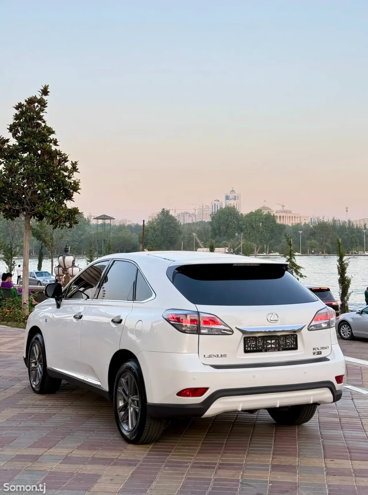 Lexus RX series 2013 · 3.5 AT