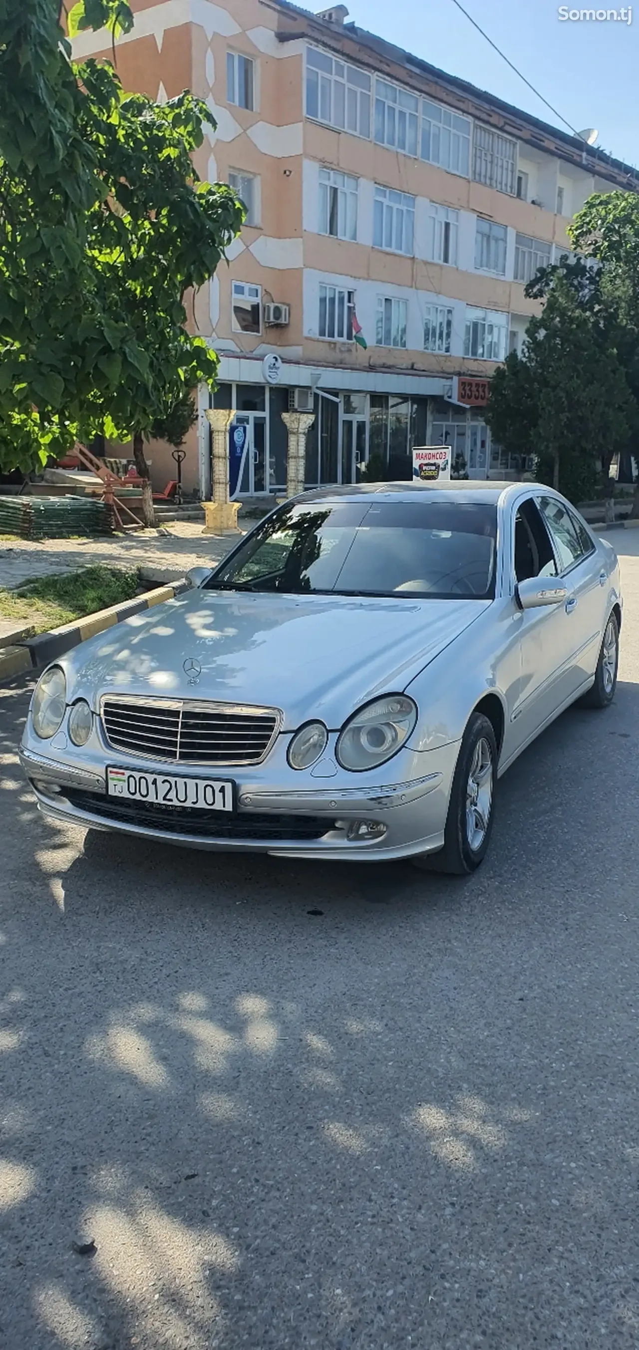 Mercedes-Benz E class 2004 · 2.4 AT