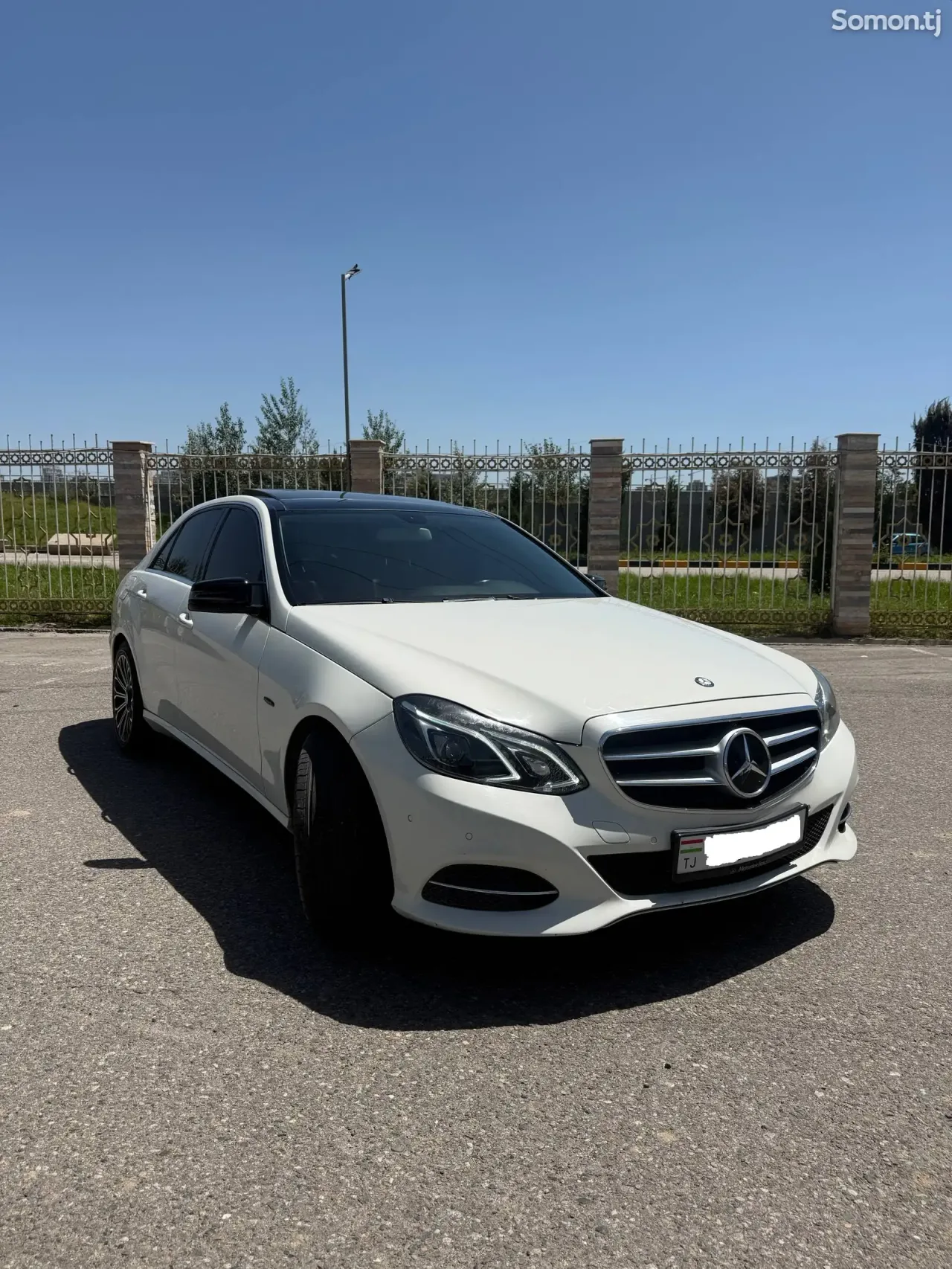 Mercedes-Benz E class 2012 · 3.0 AT