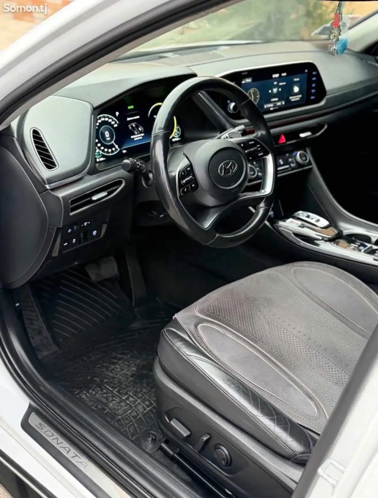 Hyundai Sonata 2020 · 2.5 AMT