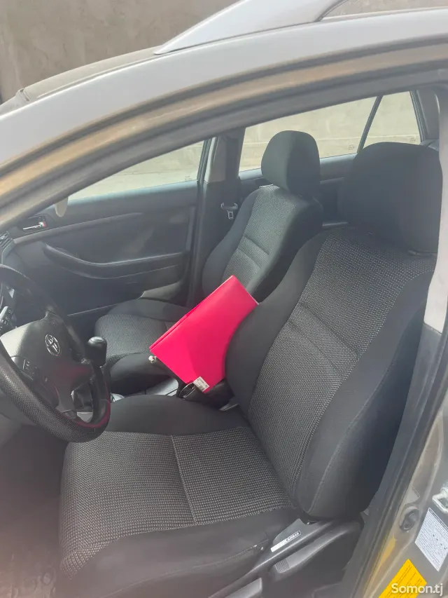 Toyota Avensis 2007 · 1.8 MT