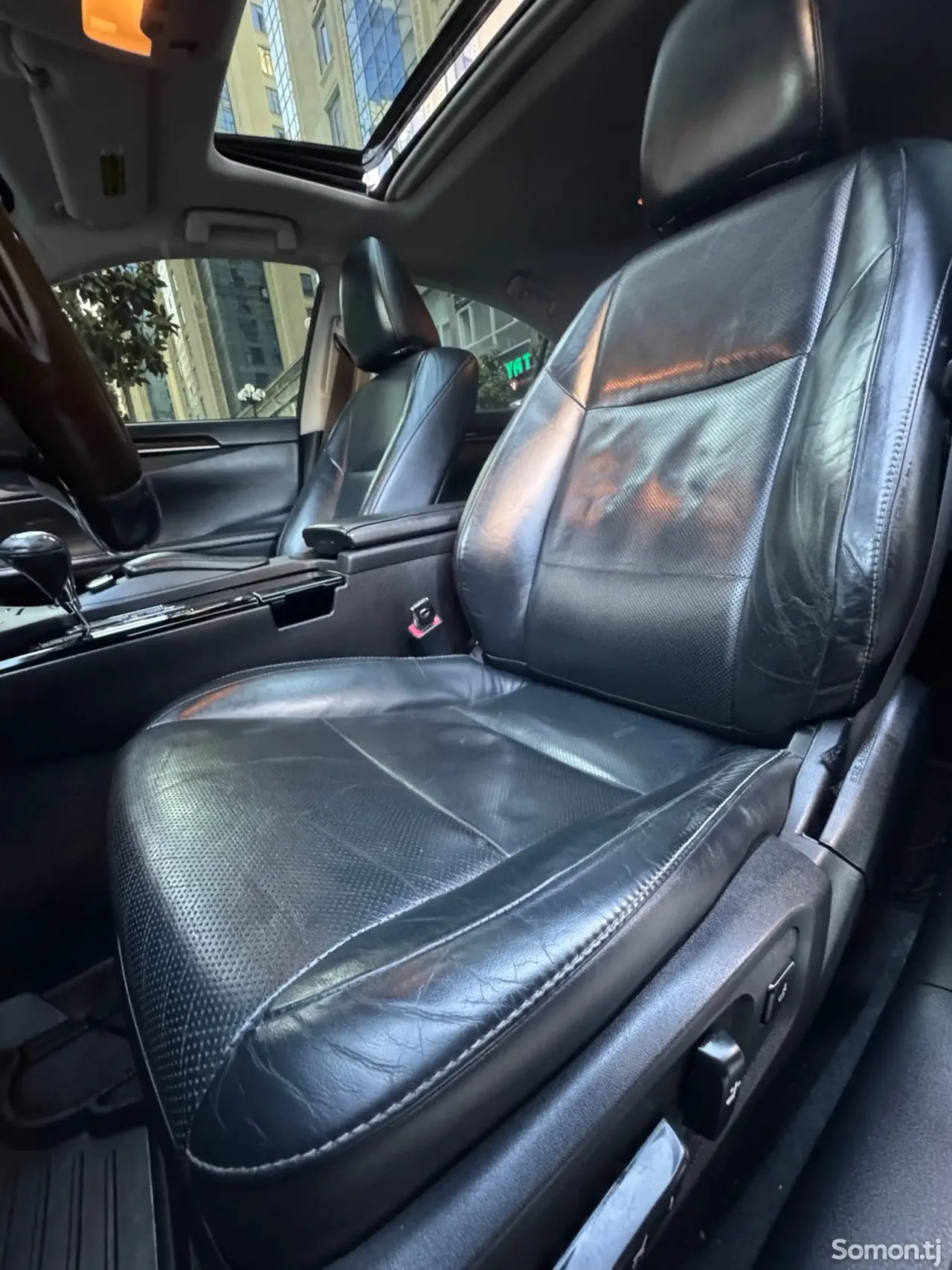Lexus ES series 2014 · 3.5 AT