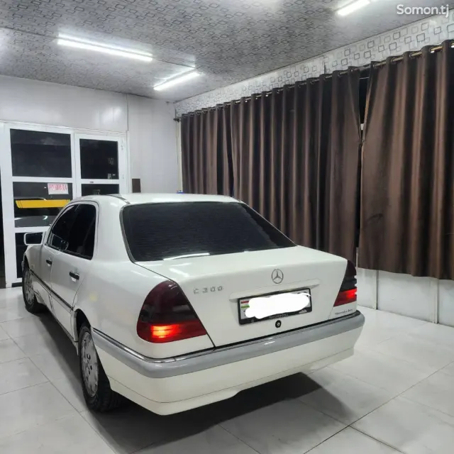 Mercedes-Benz C class 1999 · 2.0 AT