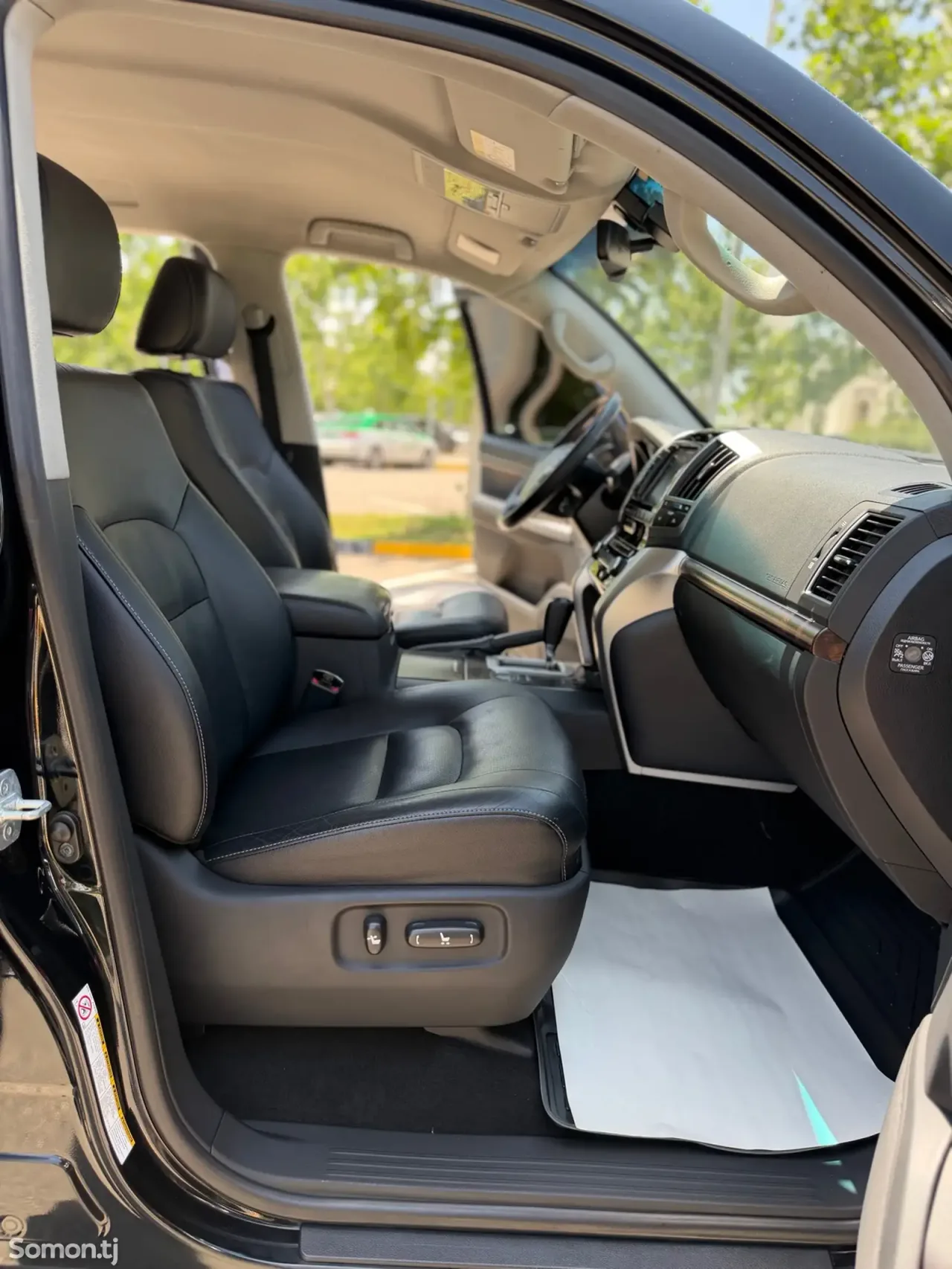 Toyota Land Cruiser 2015 · 4.7 AT