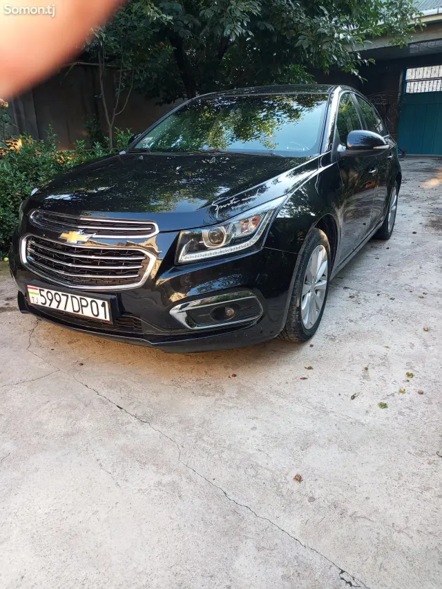 Chevrolet Cruze 2015 · 1.8 AT