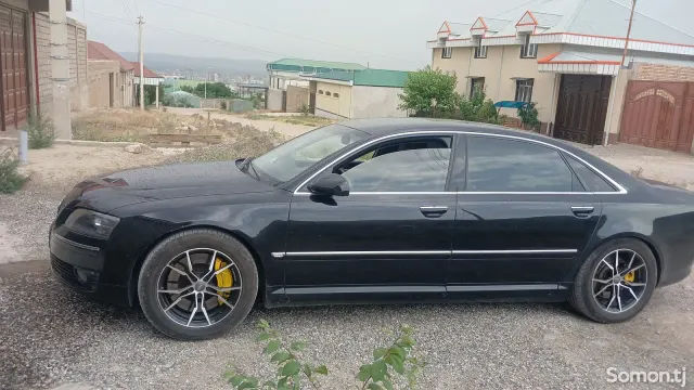 Audi A8 2007 · 2.0 MT