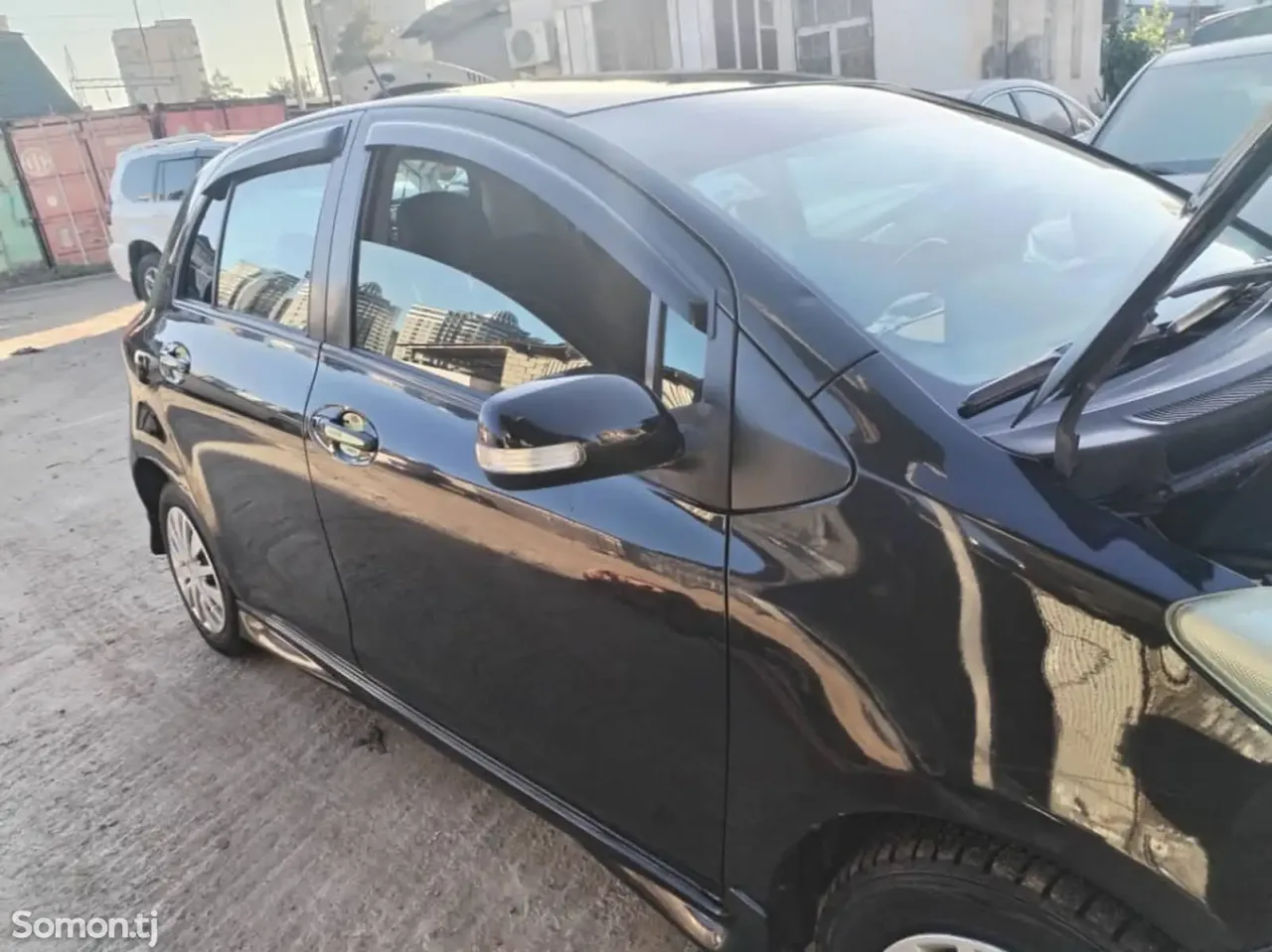 Toyota Vitz 2009 · 1.5 AT