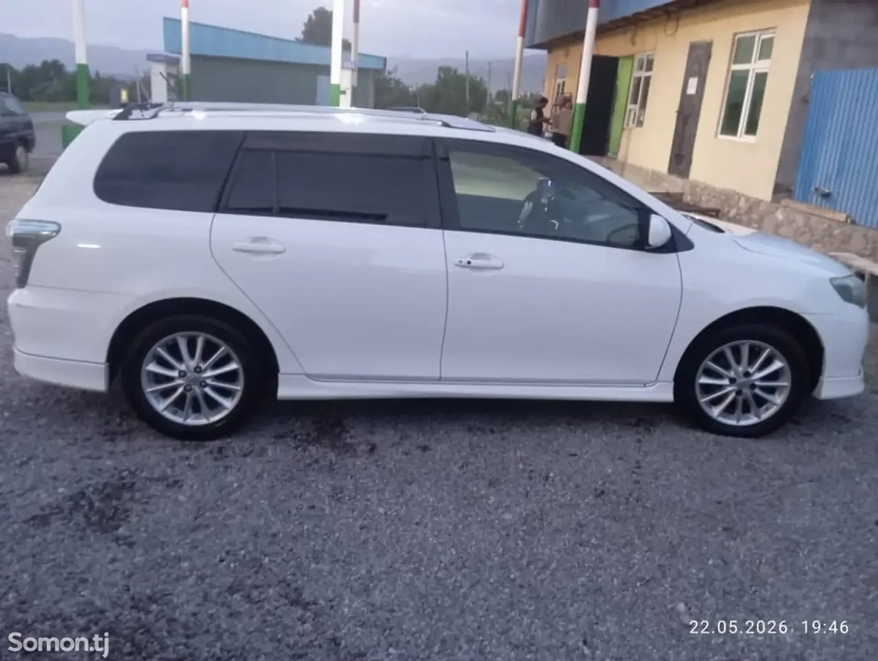 Toyota Fielder 2010 · 1.8 AT