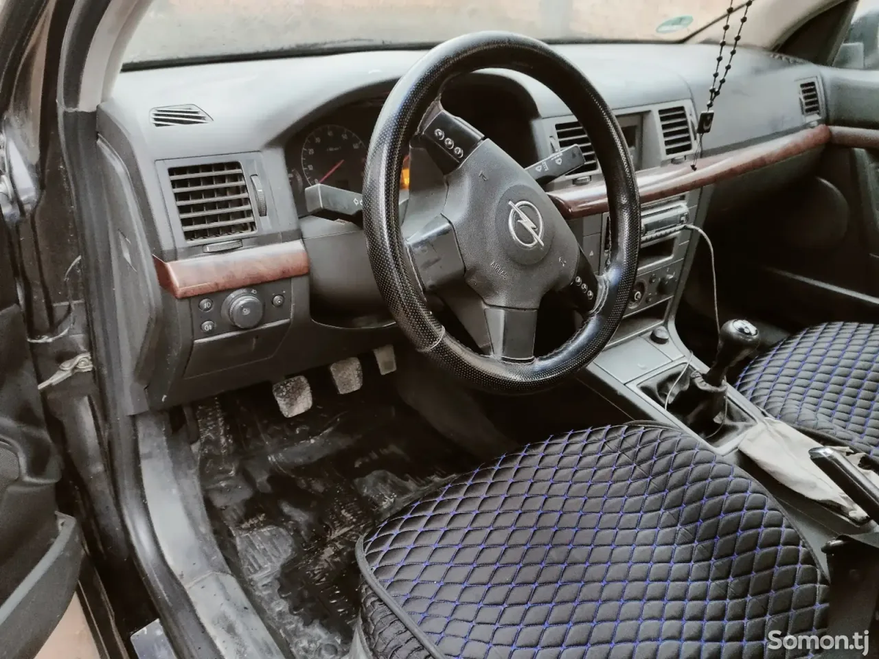 Opel Vectra C 2003 · 2.2 MT