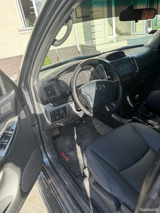 Toyota Land Cruiser Prado 2009 · 4.0 AT