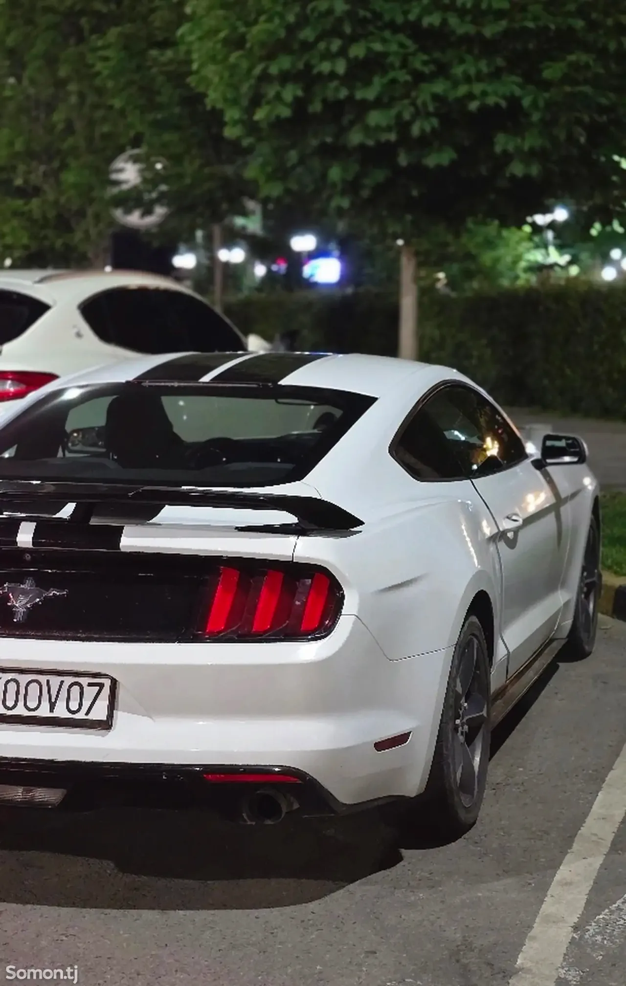 Ford Mustang 2016 · 3.7 AT