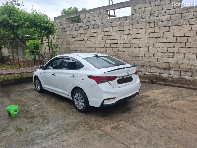 Hyundai Solaris 2017 · 1.6 AT