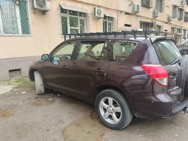 Toyota RAV 4 2008 · 3.0 AT