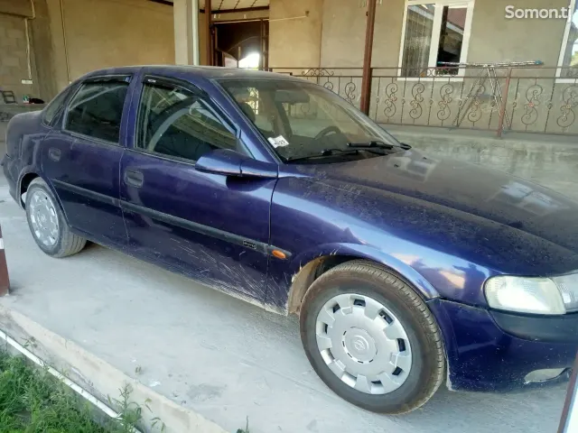 Opel Vectra B 1997 · 1.6 MT