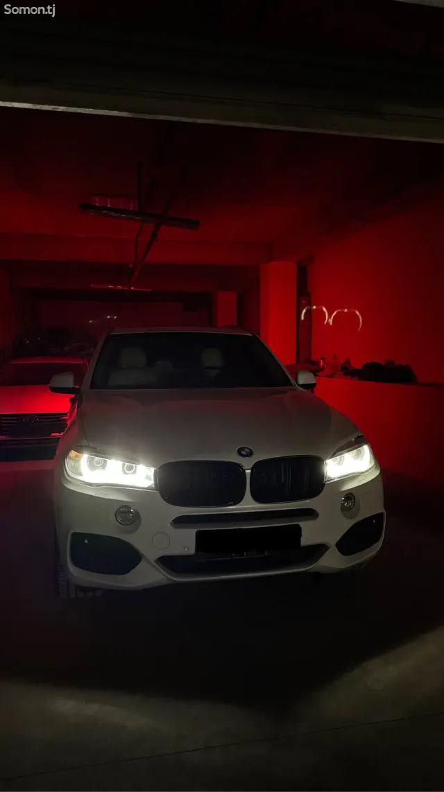 BMW X5 2014 · 3.5 AT