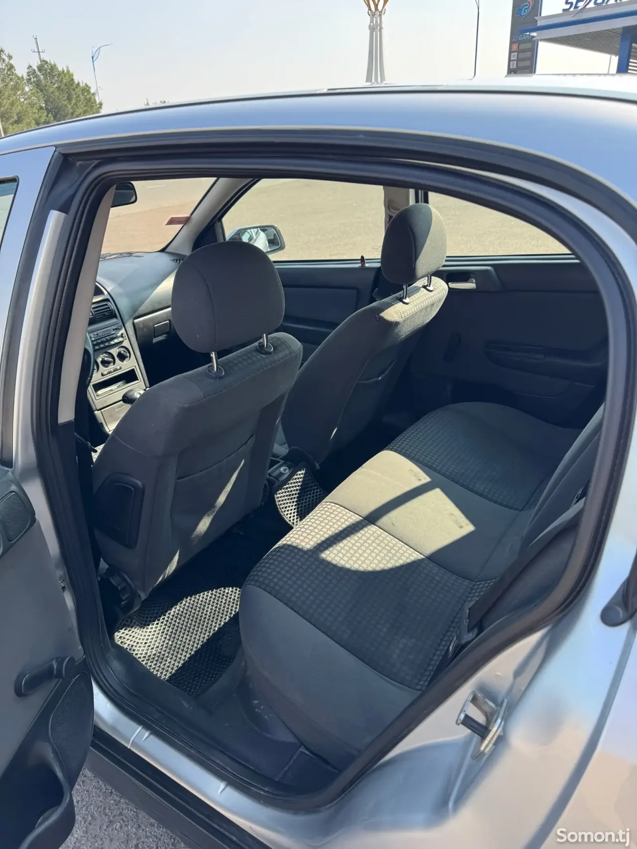 Opel Astra G 2002 · 1.6 AT