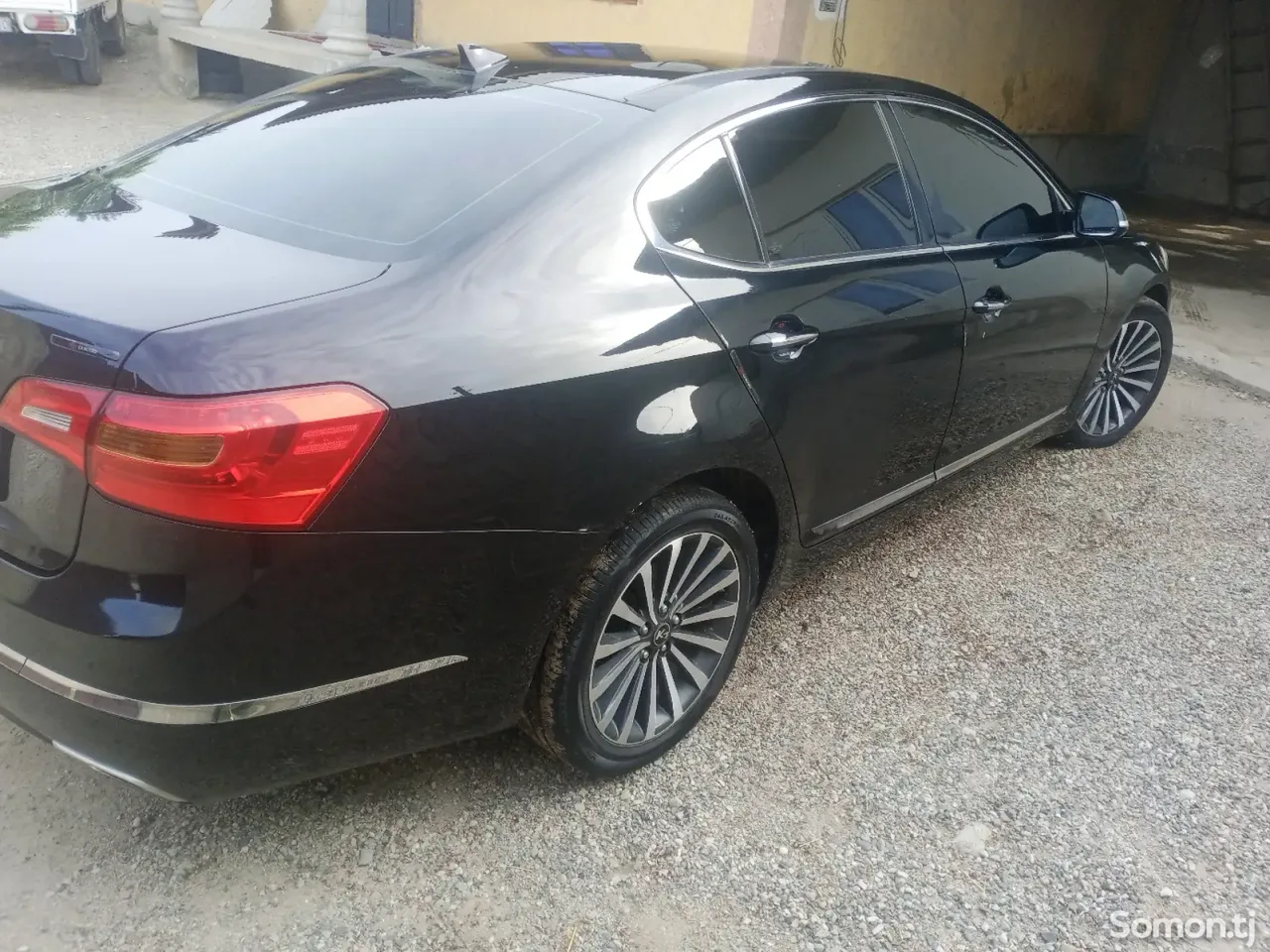 Kia K7 2012 · 2.5 AT