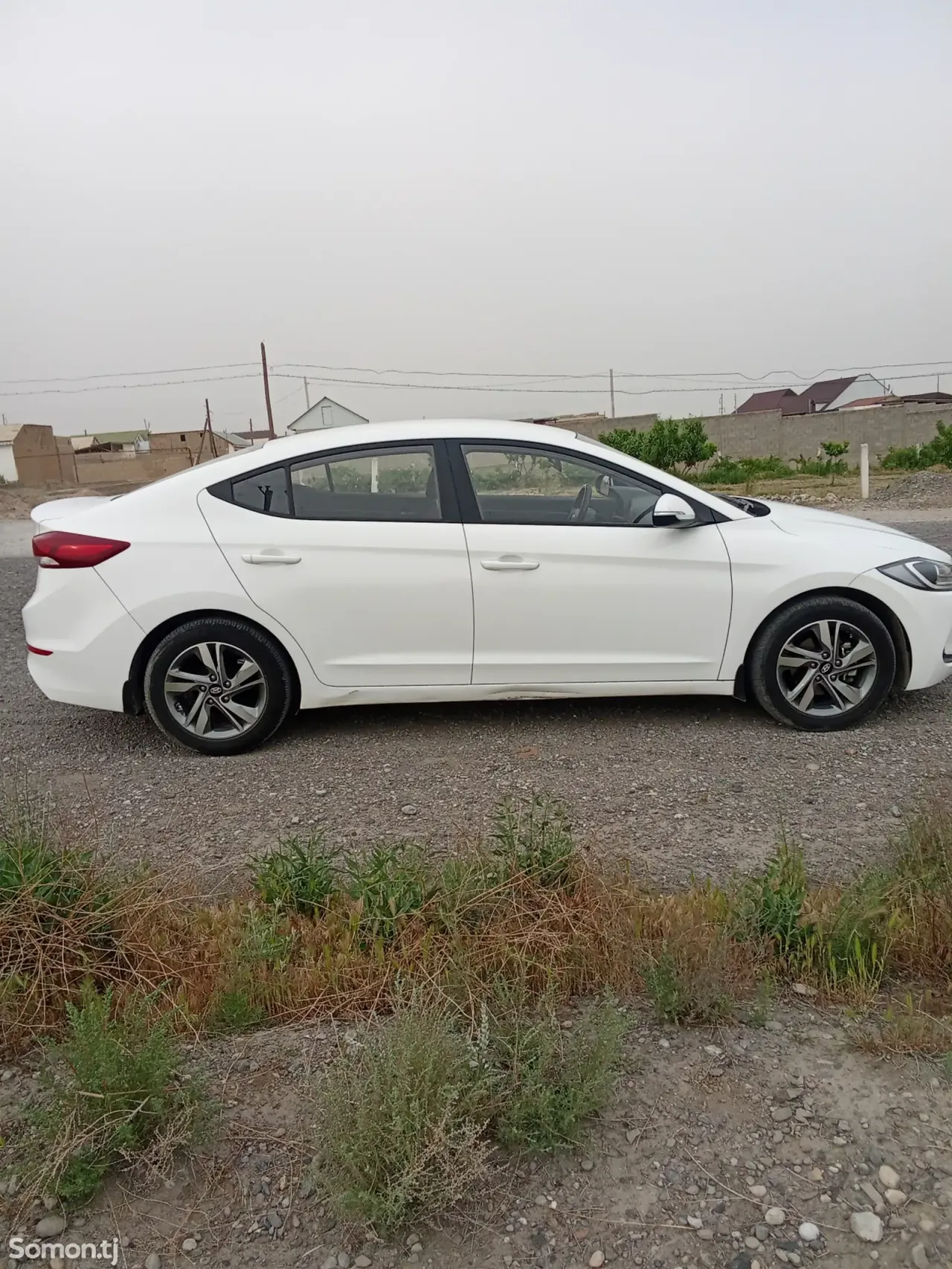 Hyundai Elantra 2018 · 1.6 AT