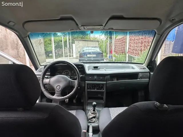 Daewoo Nexia 1996 · 1.6 MT