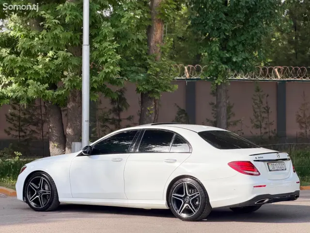 Mercedes-Benz E class 2018 · 3.0 AT