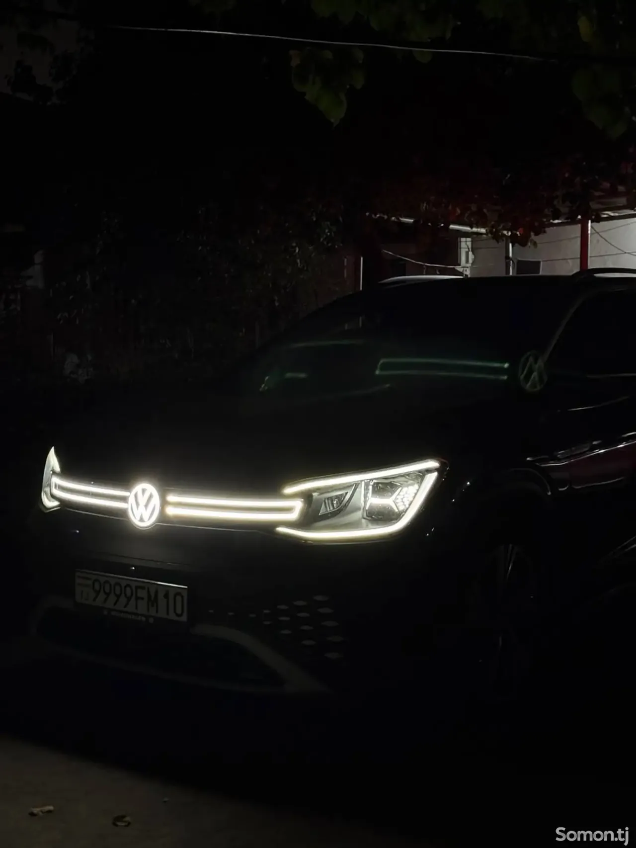 Volkswagen ID.6 2022 · AT