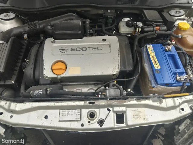 Opel Astra G 1998 · 1.6 MT