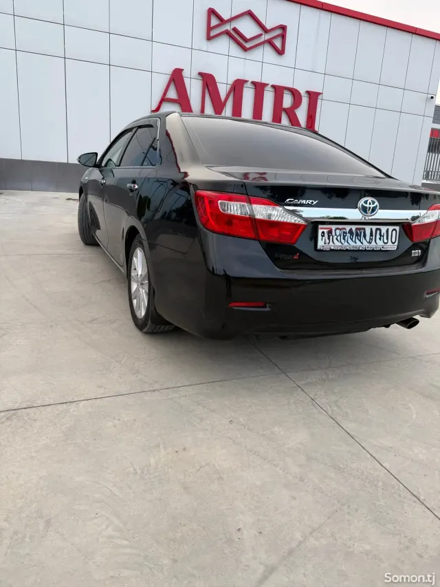 Toyota Camry 2013 · 2.5 AT