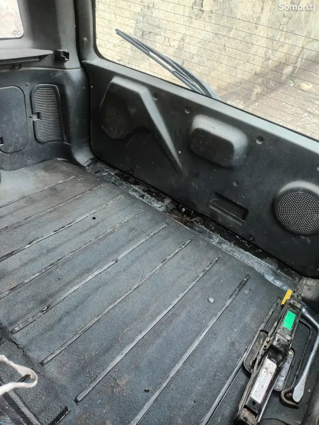 Opel Astra F 1993 · 1.6 MT