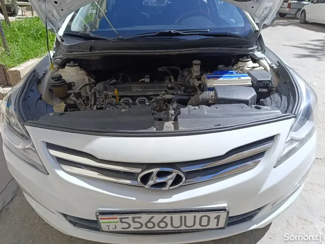 Hyundai Solaris 2015 · 1.4 MT