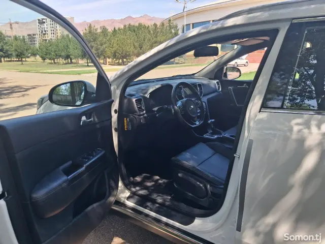 Kia Sportage 2017 · 1.7 AT