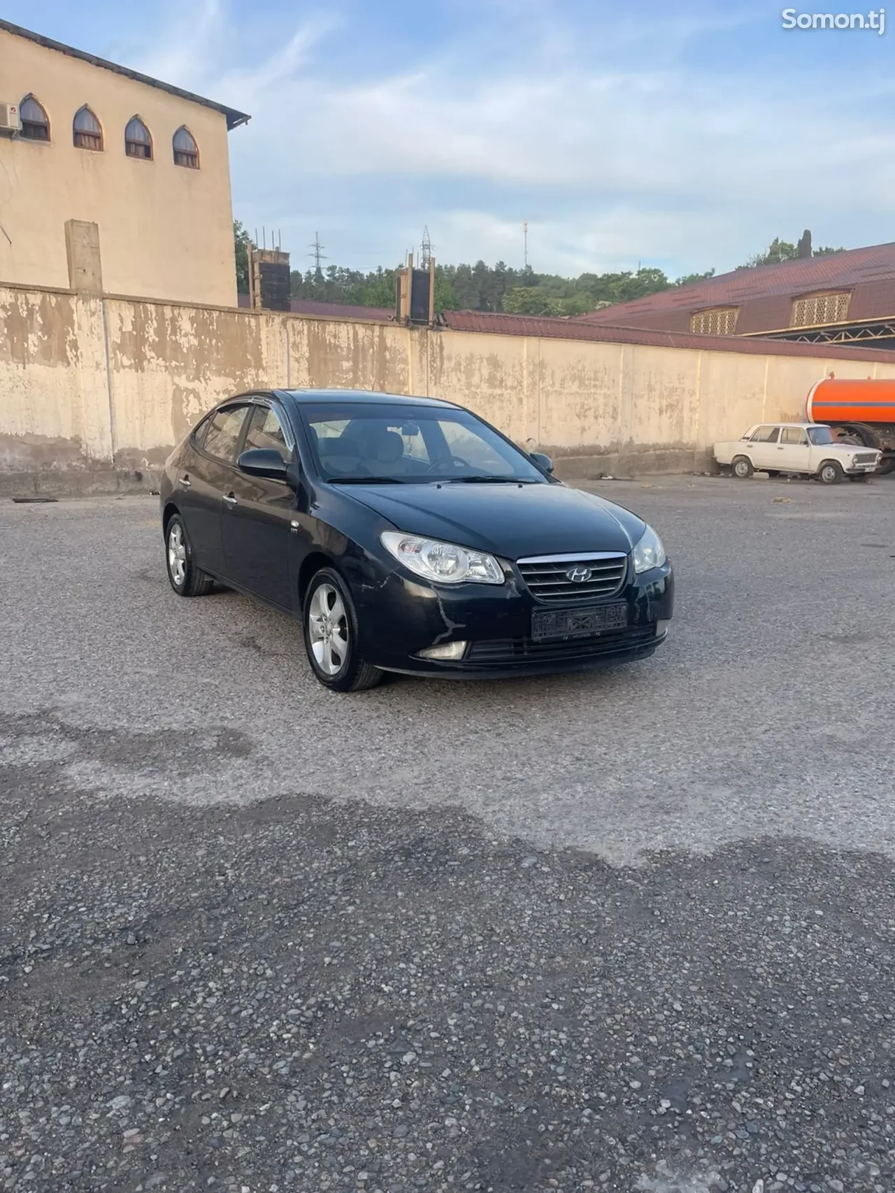 Hyundai Avante 2009 · 1.6 AT