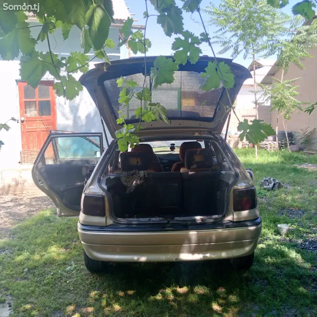 Opel Astra F 1997 · 1.6 MT