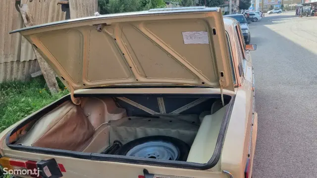 Lada (ВАЗ) 2106 1984 · 1.1 MT