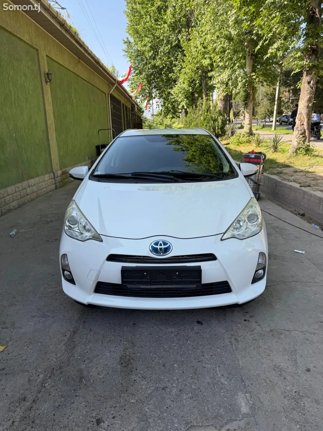 Toyota Aqua 2014 · 1.5 AT