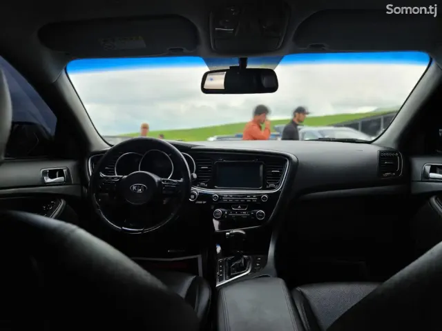 Kia K5 2014 · 2.0 AT