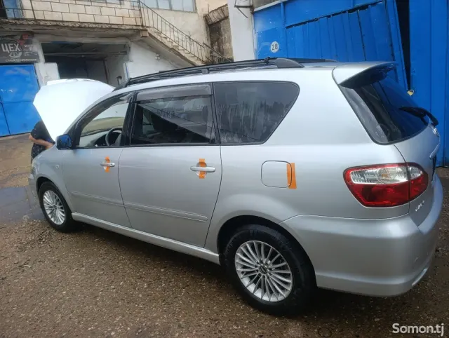 Toyota Ipsum 2009 · 2.4 AT
