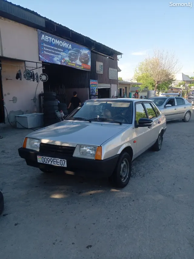 Lada (ВАЗ) 21099 2002 · 1.5 MT