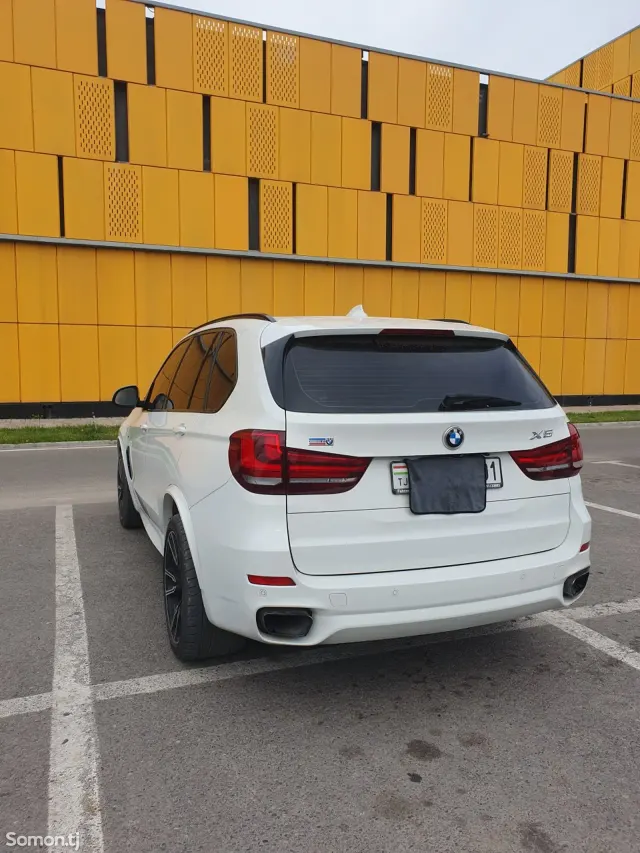 BMW X5 2016 · 3.0 AT