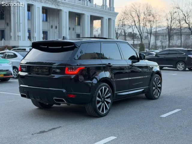 Land Rover Range Rover Sport 2018 · 3.0 AT