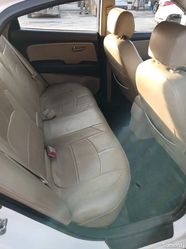 Hyundai Avante 2008 · 1.7 MT