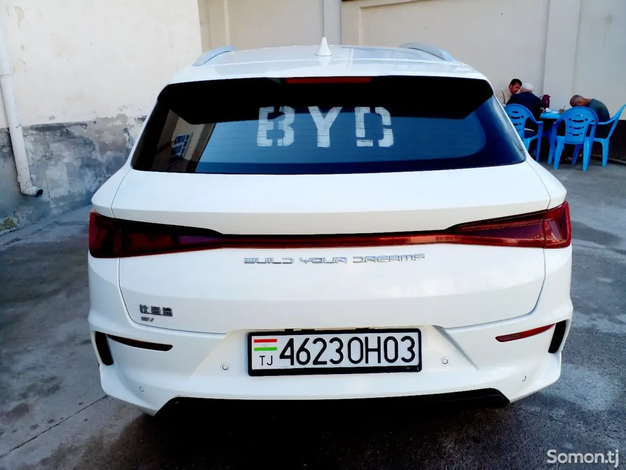 BYD E2 2023 · 2.2 AT