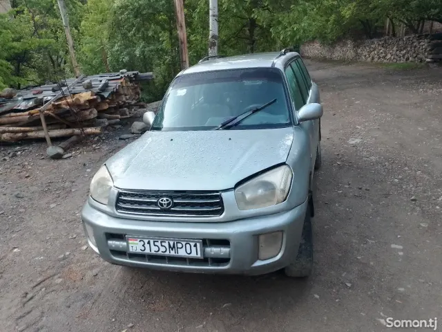 Toyota RAV 4 1999 · 2.4 MT