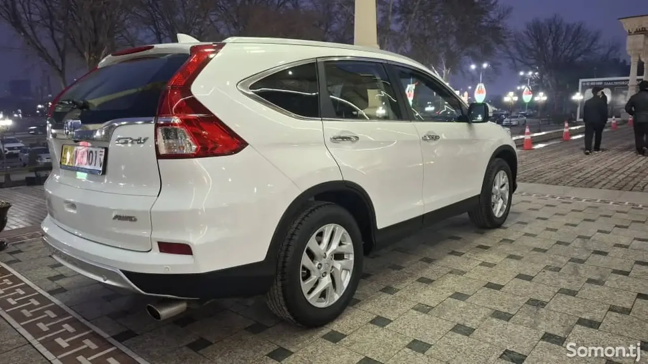 Honda CR-V 2016 · 2.4 AT