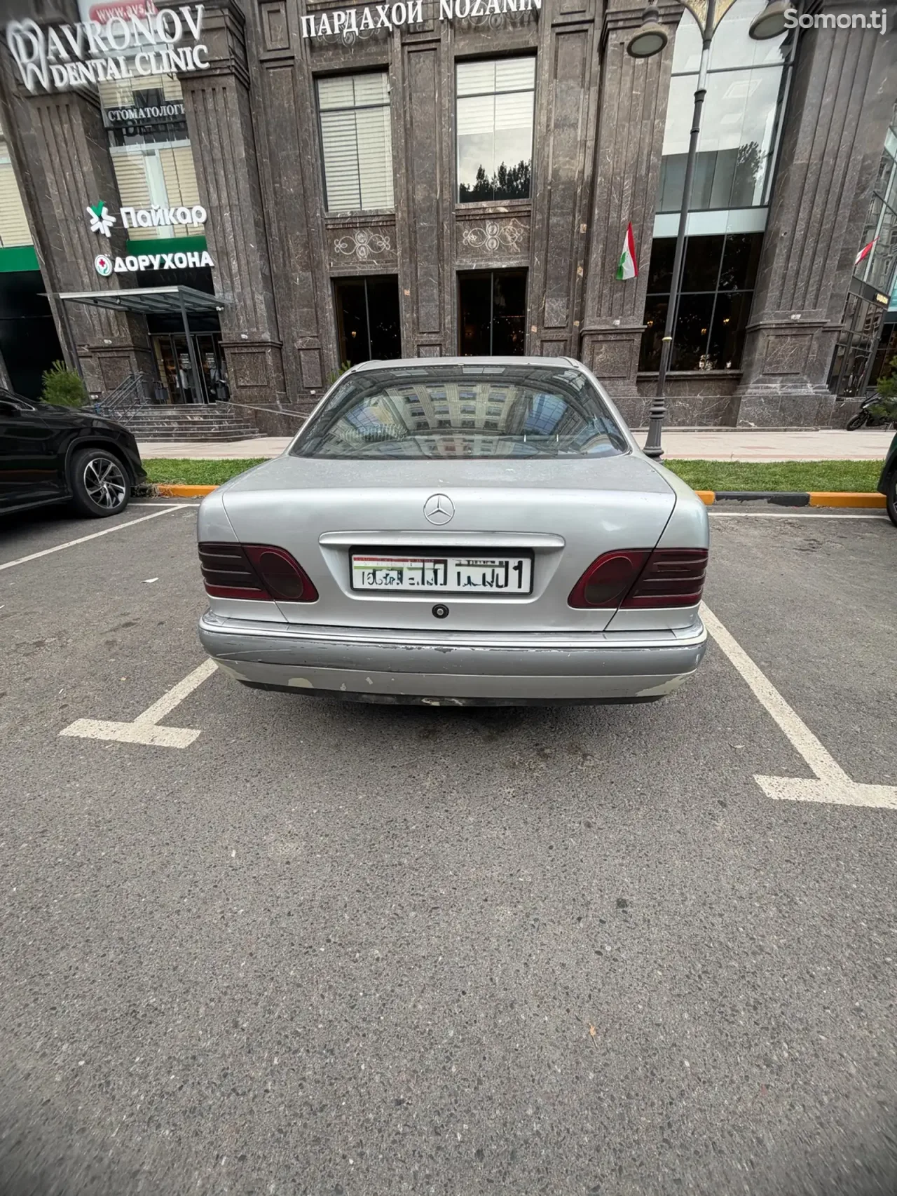 Mercedes-Benz E class 1997 · 2.3 AT