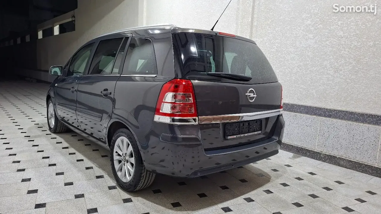 Opel Zafira 2014 · 1.8 MT